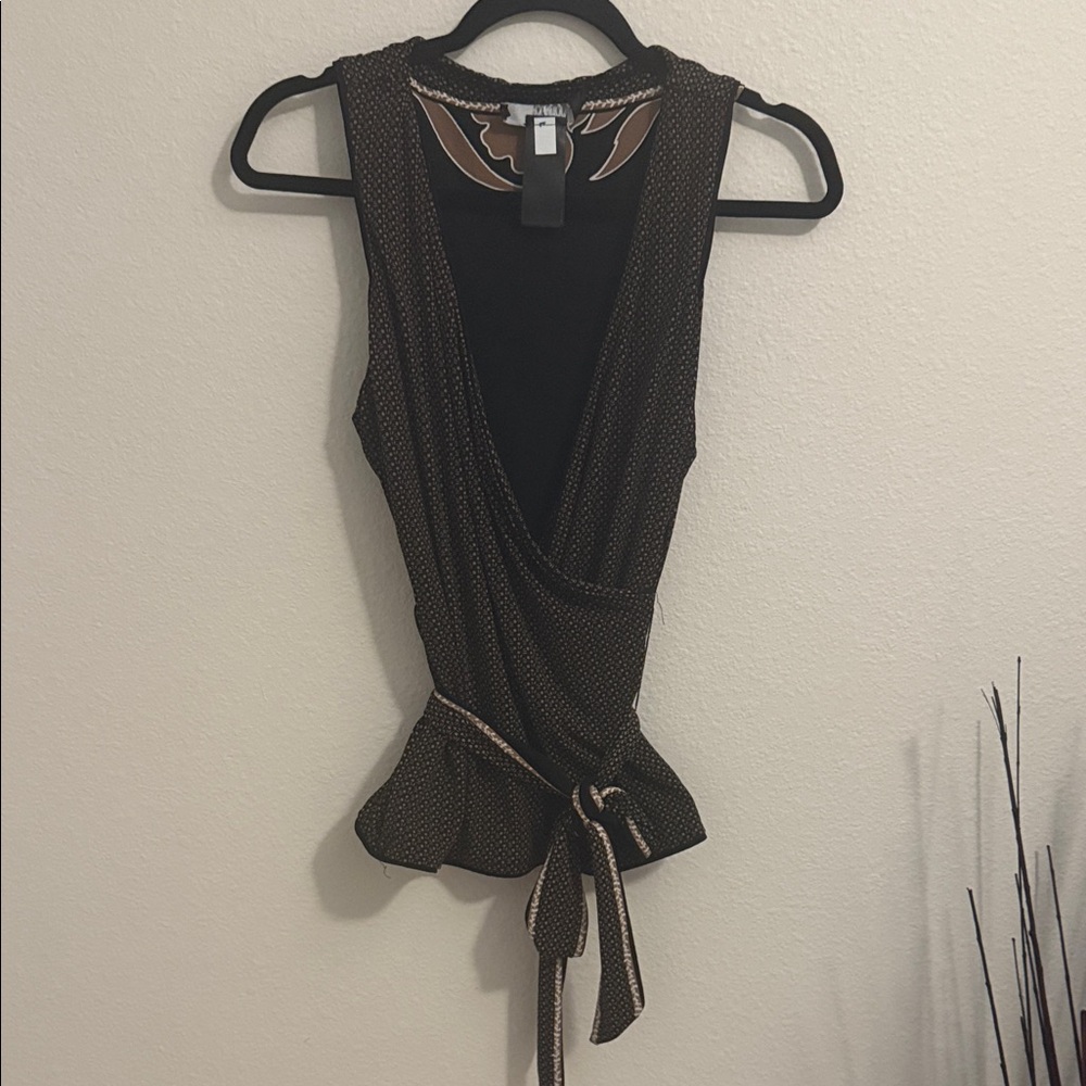 White House Black Market Black and Tan Sleeveless Bodysuit
